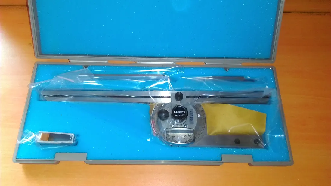 Bevel Protractor